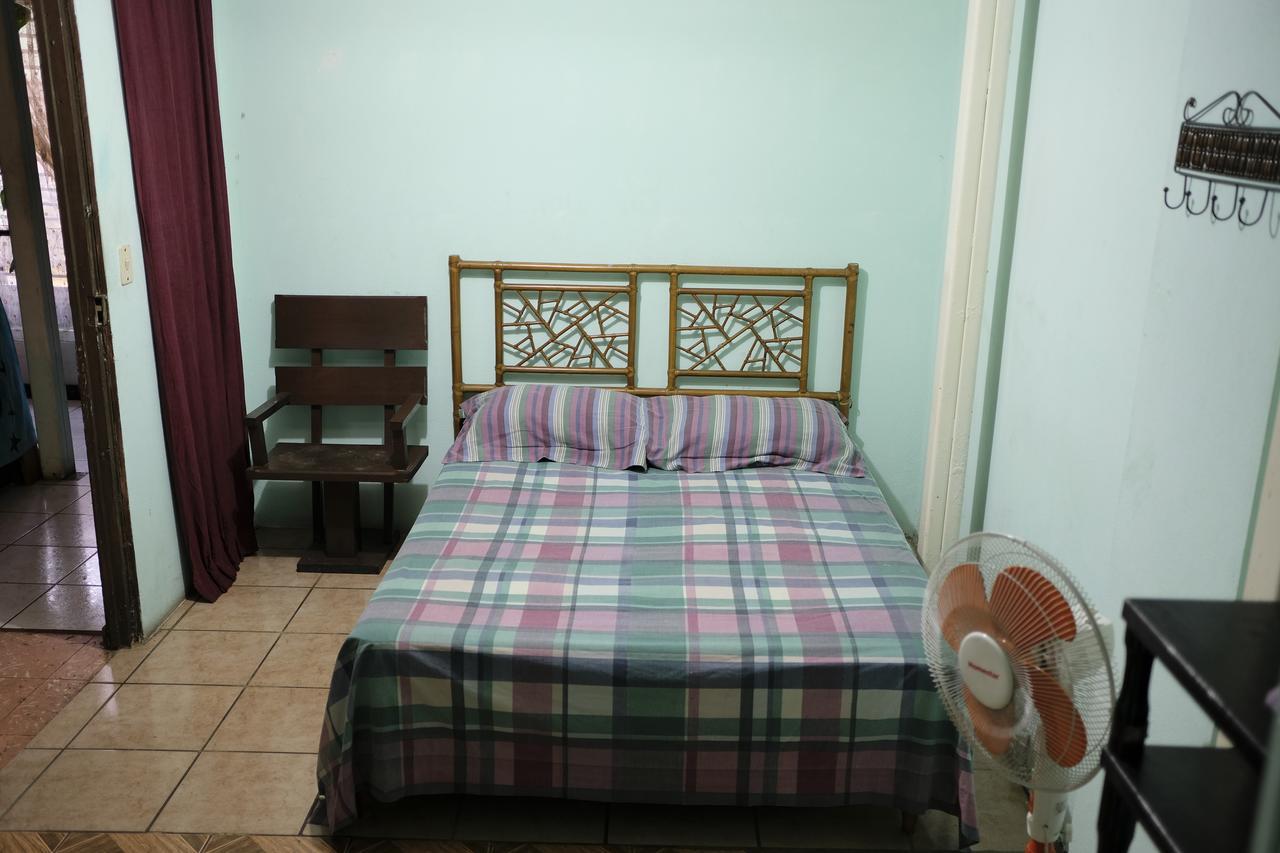 Hostal Del Este Santa Fe Сан Хосе Екстериор снимка