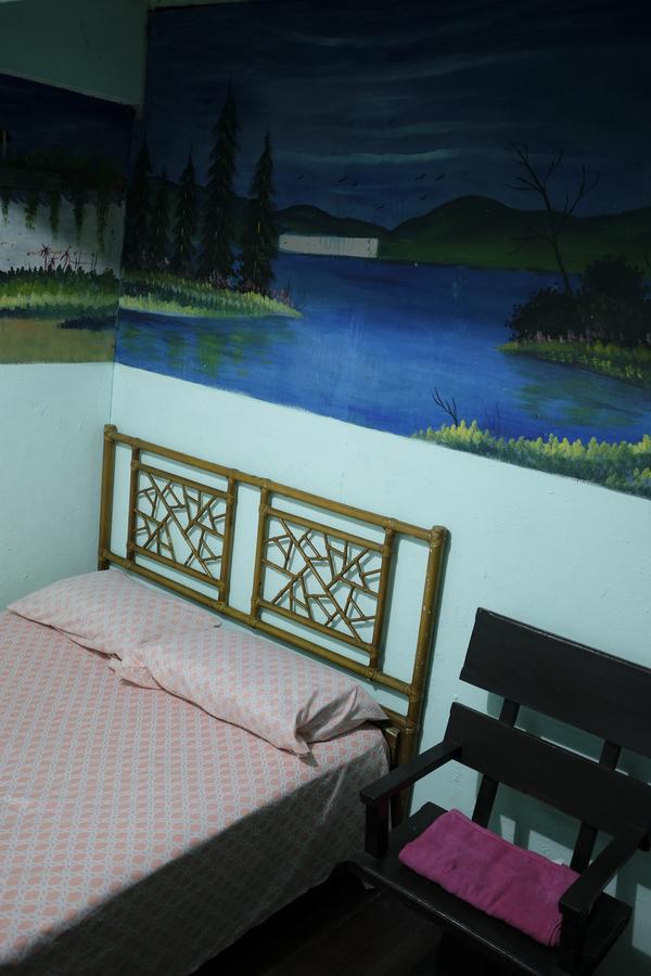 Hostal Del Este Santa Fe Сан Хосе Екстериор снимка