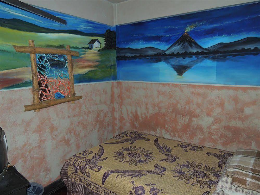 Hostal Del Este Santa Fe Сан Хосе Екстериор снимка